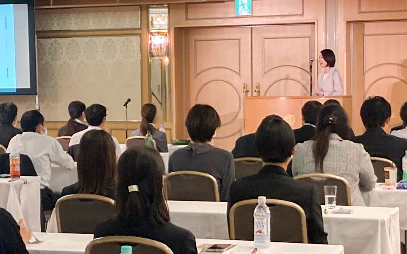セミナー登壇の様子